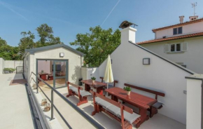 Wohnung in Pjescana Uvala mit Großer Terrasse